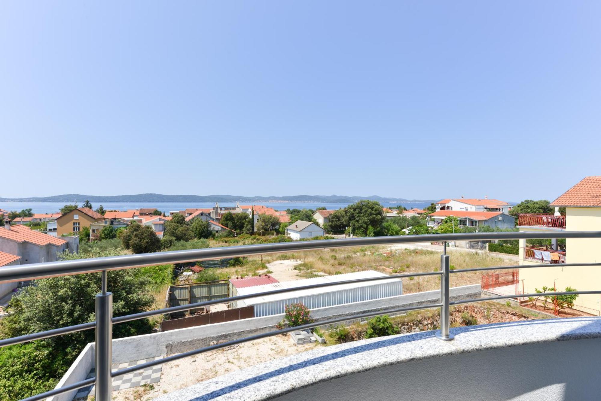 Apartmani Martin Mit Beheiztem Pool With Heated Pool Bibinje Exterior photo