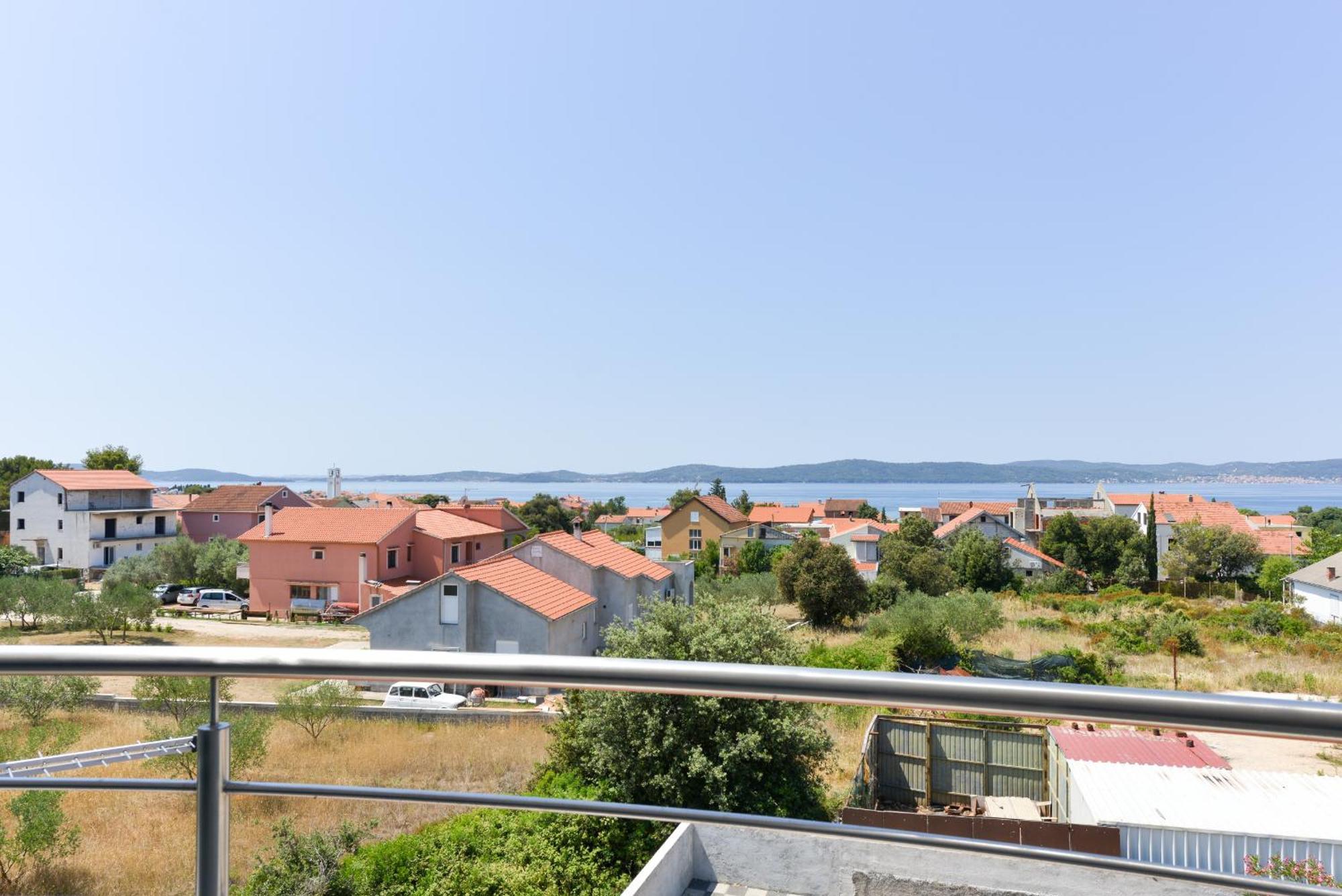 Apartmani Martin Mit Beheiztem Pool With Heated Pool Bibinje Exterior photo