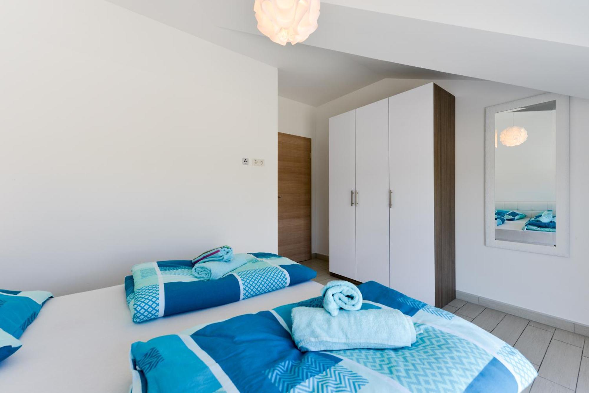Apartmani Martin Mit Beheiztem Pool With Heated Pool Bibinje Exterior photo
